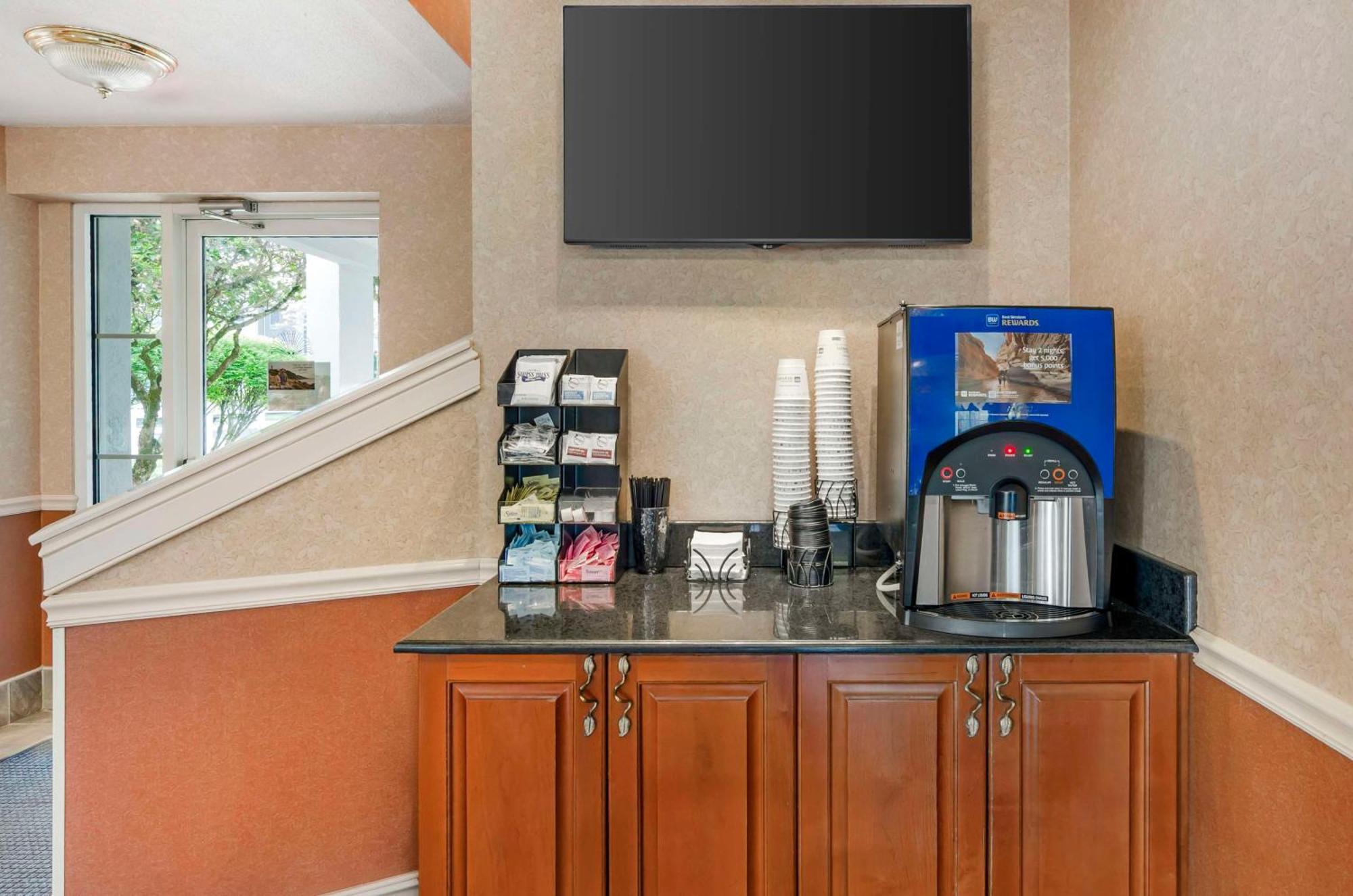 Best Western Lexington Inn Екстер'єр фото